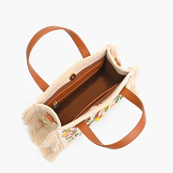 American & Beyond | Temur Leopard Fringe Tote w/ Crossbody Strap - Picture 12 of 13